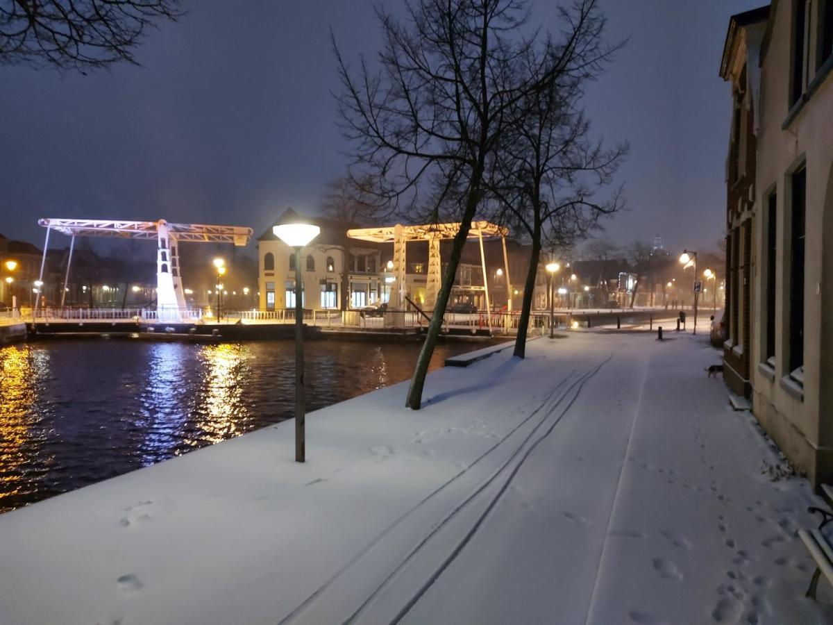 Airbnb 'Logeren Aan Het Plein' In Het Centrum Van Меппел Экстерьер фото