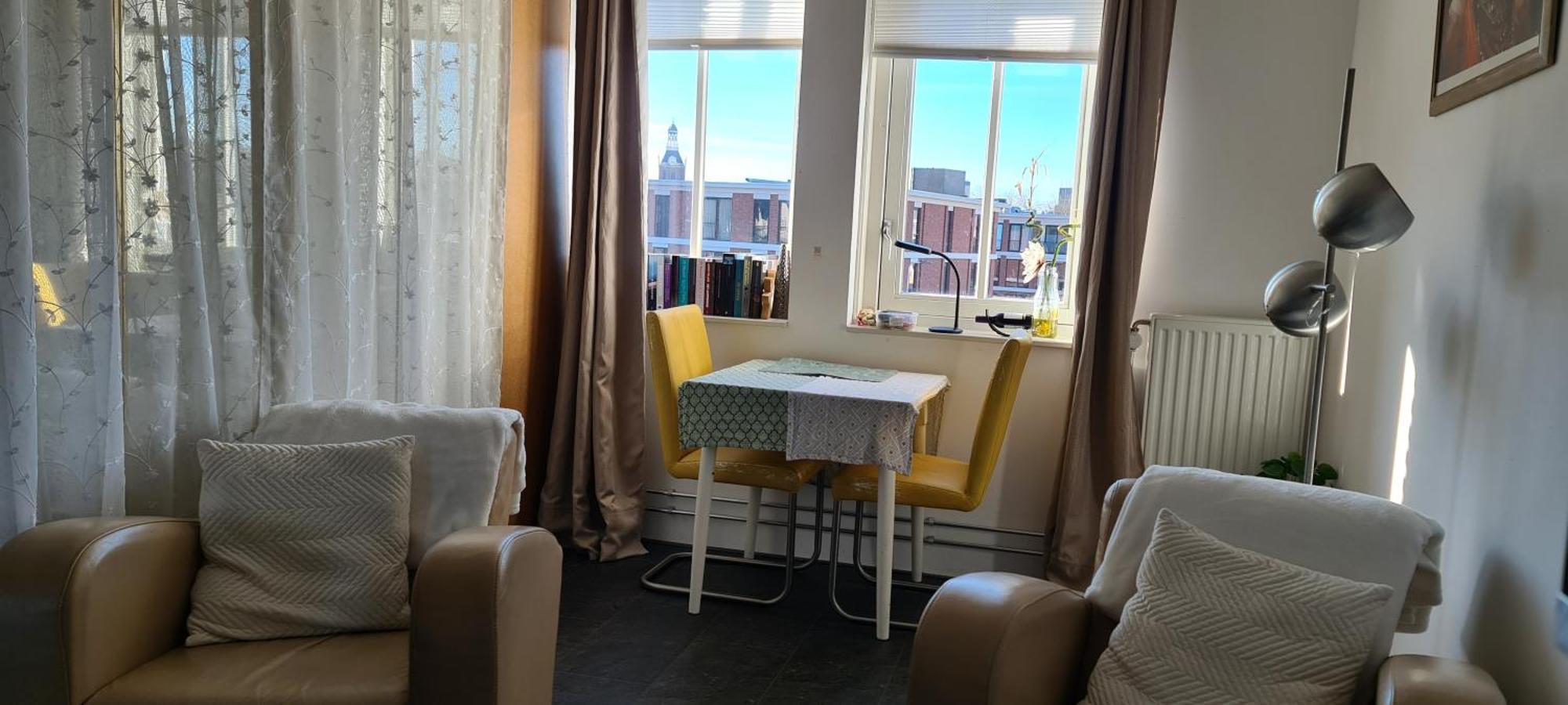 Airbnb 'Logeren Aan Het Plein' In Het Centrum Van Меппел Номер фото